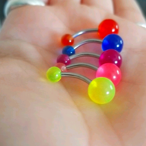 Bellybutton rings - Picture 2 of 2